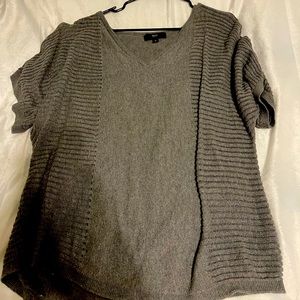 Mission short sleeve sweater, very comfortable